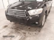 ✅ 2008 Toyota Highlander Limited • VIN: JTEEW44A782014696 • Lot: 42819497. Wystawiony na IAAI z przebiegiem 316 323 mil. Bezpłatny archiwum sprzedaży aukcyjnych z USA i szczegółowy raport historii pojazdu na DreamBid. Zdjęcie 6.
