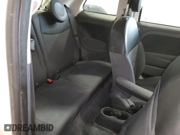 ✅ 2015 FIAT 500 Pop • VIN: 3C3CFFDR0FT513854 • Lot: 58791095. Wystawiony na Copart z przebiegiem 42 923 mil. Bezpłatny archiwum sprzedaży aukcyjnych z USA i szczegółowy raport historii pojazdu na DreamBid. Zdjęcie 10.