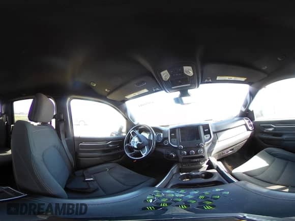 2019 Ram 1500 Big Horn с VIN 1C6SRFFT1KN762348, выставлен на аукционе IAAI как лот 43050484 с пробегом 98 000 миль миль и . История ставок и продаж доступна на DreamBid. Изображение 18.