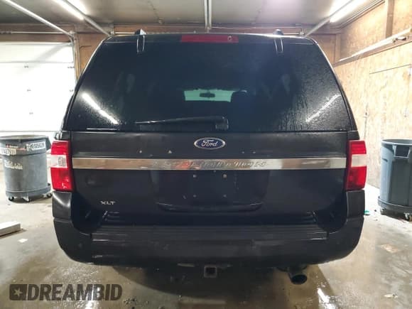 ✅ 2015 Ford Expedition Max XLT • VIN: 1FMJK1JT0FEF17643 • Lot: 85930165. Listed on Copart with 187,771 mi. Free auction sales archive from the USA and detailed vehicle history report at DreamBid. Image 6.