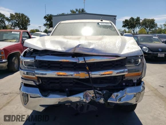 ✅ 2019 Chevrolet Silverado 1500 LT • VIN: 2GCRCPEC8K1210430 • Lot: 67078864. Wystawiony na Copart z przebiegiem 61 968 mil. Bezpłatny archiwum sprzedaży aukcyjnych z USA i szczegółowy raport historii pojazdu na DreamBid. Zdjęcie 5.