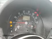 ✅ 2002 Volkswagen Beetle GLS • VIN: 3VWCK21C82M449600 • Lot: 85650055. Wystawiony na Copart z przebiegiem 127 264 mil. Bezpłatny archiwum sprzedaży aukcyjnych z USA i szczegółowy raport historii pojazdu na DreamBid. Zdjęcie 9.