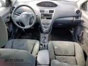 ✅ 2010 Toyota Yaris • VIN: JTDBT4K32A1397043 • Lot: 93121895. Wystawiony na Copart z przebiegiem Nie podano. Bezpłatny archiwum sprzedaży aukcyjnych z USA i szczegółowy raport historii pojazdu na DreamBid. Zdjęcie 8.