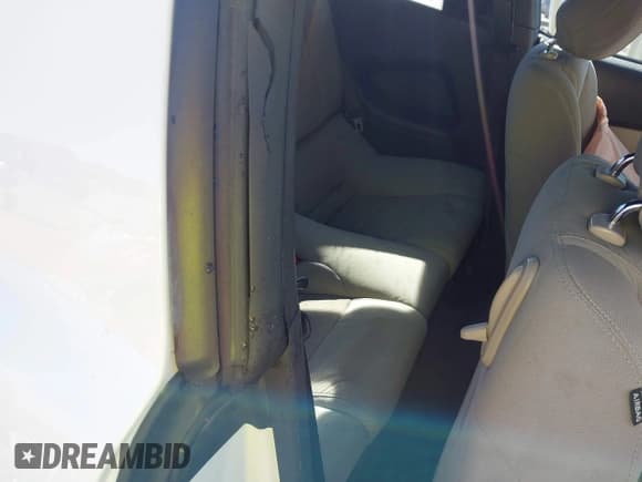 ✅ 2014 Ford Mustang V6 • VIN: 1ZVBP8AM2E5251226 • Лот: 43404278. Опубликован ранее на IAAI с пробегом Не указан. Бесплатный доступ к архиву аукционных продаж из США и подробный отчёт об истории автомобиля на DreamBid. Изображение 8.