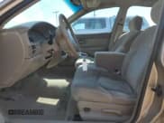 ✅ 2000 Buick Century Custom • VIN: 2G4WS52J8Y1147802 • Lot: 70335864. Wystawiony na Copart z przebiegiem 268 515 mil. Bezpłatny archiwum sprzedaży aukcyjnych z USA i szczegółowy raport historii pojazdu na DreamBid. Zdjęcie 7.