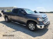 ✅ 2017 Toyota Tundra SR • VIN: 5TFRM5F19HX111254 • Lot: 63929145. Wystawiony na Copart z przebiegiem 30 677 mil. Bezpłatny archiwum sprzedaży aukcyjnych z USA i szczegółowy raport historii pojazdu na DreamBid. Zdjęcie 4.