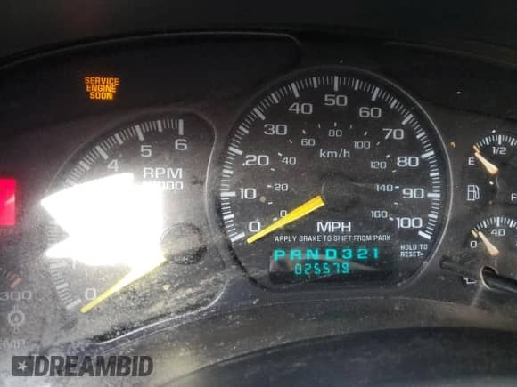 2001 Chevrolet Silverado 3500 z VIN 1GBJK39U71F113145, wystawiony jako Copart lot #86106665 z przebiegiem 25 579 mil mil oraz Czysty tytuł • Clean title. Historia ofert i sprzedaży dostępna na DreamBid. Obrazek 9.