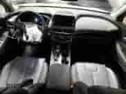 2019 Hyundai Santa Fe Ultimate z VIN 5NMS5CAD3KH073069, wystawiony jako Copart lot #72809582 z przebiegiem 35 051 mil mil oraz . Historia ofert i sprzedaży dostępna na DreamBid. Obrazek 8.