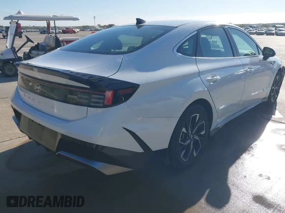 ✅ 2025 Hyundai Sonata SEL • VIN: KMHL64JAXSA437488 • Лот: 43657469. Опубликован ранее на IAAI с пробегом 24 806 миль. Бесплатный доступ к архиву аукционных продаж из США и подробный отчёт об истории автомобиля на DreamBid. Изображение 4.