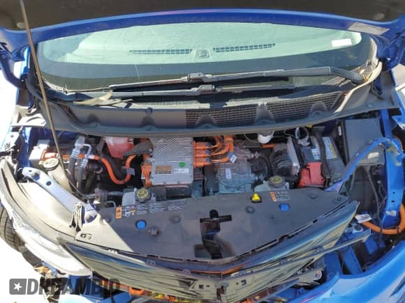 2020 Chevrolet Bolt EV LT z VIN 1G1FW6S04L4144570, wystawiony jako Copart lot #49993394 z przebiegiem 93 057 mil mil oraz . Historia ofert i sprzedaży dostępna na DreamBid. Obrazek 13.