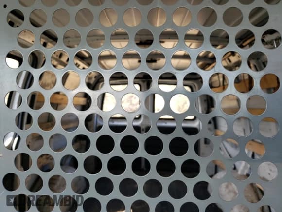 ✅ 2018 GMC Savana Cargo • VIN: 1GTW7AFG9J1902027 • Лот: 50590465. Опубликован ранее на Copart с пробегом 128 914 миль. Бесплатный доступ к архиву аукционных продаж из США и подробный отчёт об истории автомобиля на DreamBid. Изображение 10.