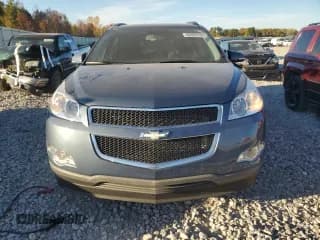 ✅ 2012 Chevrolet Traverse 1LT • VIN: 1GNKRGED5CJ284735 • Lot: 86806165. Wystawiony na Copart z przebiegiem 129 381 mil. Bezpłatny archiwum sprzedaży aukcyjnych z USA i szczegółowy raport historii pojazdu na DreamBid. Zdjęcie 5.