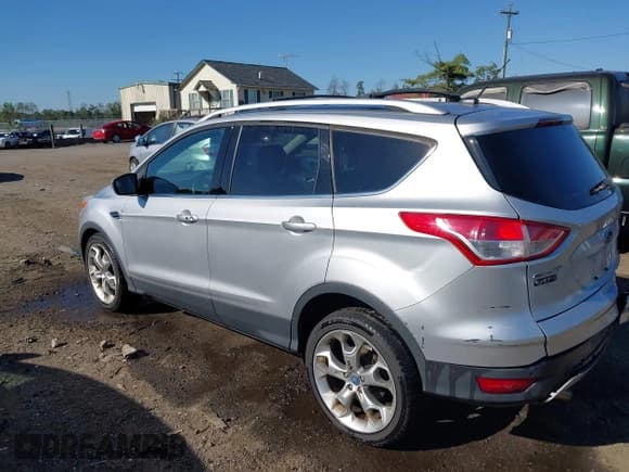 ✅ 2013 Ford Escape Titanium • VIN: 1FMCU9J92DUA57202 • Лот: 43350339. Опубликован ранее на IAAI с пробегом 172 073 миль. Бесплатный доступ к архиву аукционных продаж из США и подробный отчёт об истории автомобиля на DreamBid. Изображение 3.
