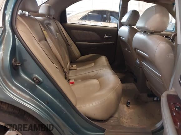 ✅ 2004 Hyundai Sonata GLS • VIN: KMHWF35HX4A004657 • Lot: 42334017. Listed on IAAI with 123,676 mi. Free auction sales archive from the USA and detailed vehicle history report at DreamBid. Image 8.