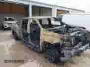 2019 Chevrolet Silverado 1500 Custom Trail Boss z VIN 1GCPYCEF1KZ336227, wystawiony jako IAAI lot #43370631 z przebiegiem Nie podano mil oraz . Historia ofert i sprzedaży dostępna na DreamBid. Obrazek 6.