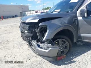 ✅ 2023 Ford F-150 XL • VIN: 1FTEW1C51PFB85149 • Lot: 43445515. Wystawiony na IAAI z przebiegiem 58 170 mil. Bezpłatny archiwum sprzedaży aukcyjnych z USA i szczegółowy raport historii pojazdu na DreamBid. Zdjęcie 6.