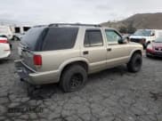 ✅ 2004 Chevrolet Blazer LS • VIN: 1GNDT13X34K148670 • Lot: 44439845. Wystawiony na Copart z przebiegiem 196 344 mil. Bezpłatny archiwum sprzedaży aukcyjnych z USA i szczegółowy raport historii pojazdu na DreamBid. Zdjęcie 3.