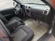 ✅ 2009 Chevrolet Colorado 1LT • VIN: 1GCCS149798105655 • Лот: 78387984. Опубликован ранее на Copart с пробегом 90 664 миль. Бесплатный доступ к архиву аукционных продаж из США и подробный отчёт об истории автомобиля на DreamBid. Изображение 8.