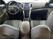 ✅ 2009 Hyundai Sonata GLS • VIN: 5NPET46C59H487346 • Лот: 66487054. Опубликован ранее на Copart с пробегом 146 672 миль. Бесплатный доступ к архиву аукционных продаж из США и подробный отчёт об истории автомобиля на DreamBid. Изображение 8.