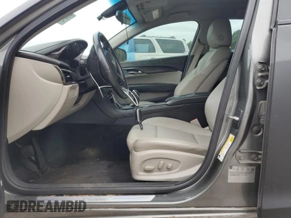 ✅ 2016 Cadillac ATS Standard RWD • VIN: 1G6AA5RA9G0112299 • Лот: 90067755. Опубликован ранее на Copart с пробегом 131 831 миль. Бесплатный доступ к архиву аукционных продаж из США и подробный отчёт об истории автомобиля на DreamBid. Изображение 7.