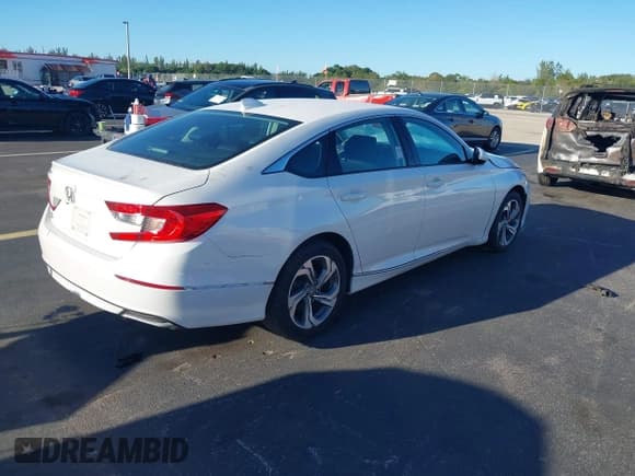 ✅ 2020 Honda Accord EX • VIN: 1HGCV1F47LA152517 • Lot: 43458903. Listed on IAAI with 18,962 mi. Free auction sales archive from the USA and detailed vehicle history report at DreamBid. Image 4.