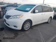 ✅ 2015 Toyota Sienna Limited • VIN: 5TDDK3DC8FS100841 • Лот: 41539557. Опубликован ранее на IAAI с пробегом 219 816 миль. Бесплатный доступ к архиву аукционных продаж из США и подробный отчёт об истории автомобиля на DreamBid. Изображение 2.