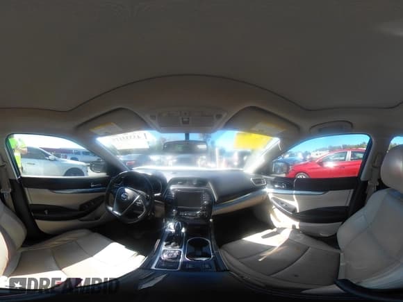 ✅ 2019 Nissan Maxima SL • VIN: 1N4AA6AV8KC379755 • Lot: 43333115. Wystawiony na IAAI z przebiegiem 204 292 mil. Bezpłatny archiwum sprzedaży aukcyjnych z USA i szczegółowy raport historii pojazdu na DreamBid. Zdjęcie 19.