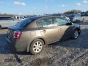 ✅ 2008 Nissan Sentra S • VIN: 3N1AB61E58L655431 • Lot: 41227648. Wystawiony na IAAI z przebiegiem 161 533 mil. Bezpłatny archiwum sprzedaży aukcyjnych z USA i szczegółowy raport historii pojazdu na DreamBid. Zdjęcie 4.