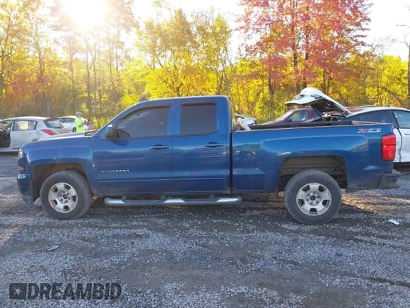 ✅ 2016 Chevrolet Silverado 1500 LT • VIN: 1GCVKREC7GZ342297 • Lot: 43391874. Listed on IAAI with 151,056 mi. Free auction sales archive from the USA and detailed vehicle history report at DreamBid. Image 14.