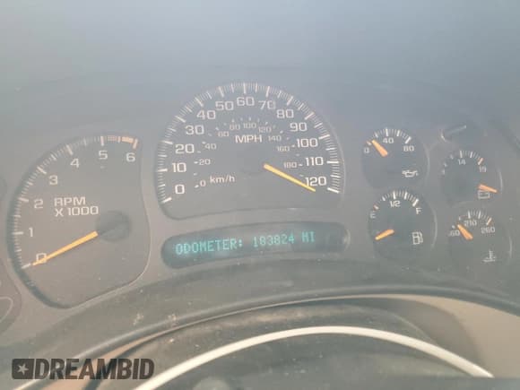 ✅ 2004 Chevrolet Silverado 2500HD Work Truck • VIN: 1GCHC23U64F247868 • Лот: 68167335. Опубликован ранее на Copart с пробегом 183 824 миль. Бесплатный доступ к архиву аукционных продаж из США и подробный отчёт об истории автомобиля на DreamBid. Изображение 9.