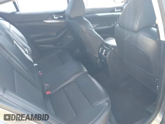 ✅ 2019 Nissan Maxima SL • VIN: 1N4AA6AV4KC377503 • Lot: 41979533. Wystawiony na IAAI z przebiegiem 84 544 mil. Bezpłatny archiwum sprzedaży aukcyjnych z USA i szczegółowy raport historii pojazdu na DreamBid. Zdjęcie 8.