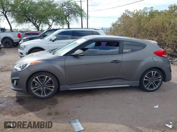 2014 Hyundai Veloster Turbo с VIN KMHTC6AE0EU184269, выставлен на аукционе IAAI как лот 43241844 с пробегом 60 668 миль миль и . История ставок и продаж доступна на DreamBid. Изображение 14.