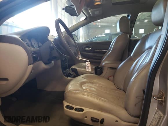 ✅ 2003 Chrysler Concorde Limited • VIN: 2C3HD56GX3H580919 • Lot: 70894204. Listed on Copart with 138,277 mi. Free auction sales archive from the USA and detailed vehicle history report at DreamBid. Image 7.