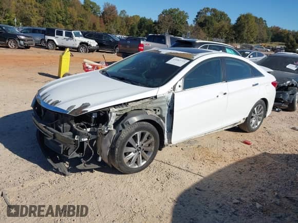 2014 Hyundai Sonata Limited z VIN 5NPEC4AB7EH937605, wystawiony jako IAAI lot #43483773 z przebiegiem 146 046 mil mil oraz . Historia ofert i sprzedaży dostępna na DreamBid. Obrazek 2.