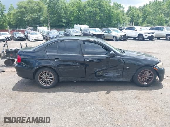 ✅ 2010 BMW 3 Series 328i xDrive • VIN: WBAPK5C53AA652486 • Lot: 42635033. Listed on IAAI with 125,969 mi. Free auction sales archive from the USA and detailed vehicle history report at DreamBid. Image 13.