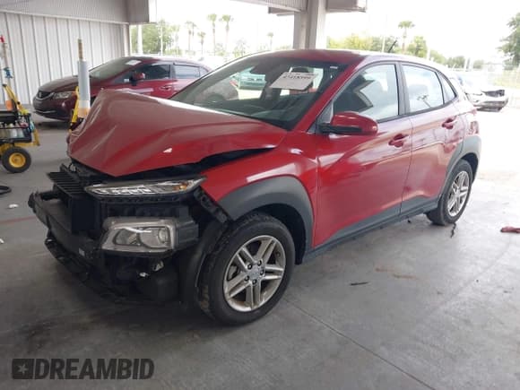 ✅ 2021 Hyundai Kona SE • VIN: KM8K12AA7MU642573 • Лот: 43418599. Опубликован ранее на IAAI с пробегом 74 397 миль. Бесплатный доступ к архиву аукционных продаж из США и подробный отчёт об истории автомобиля на DreamBid. Изображение 2.