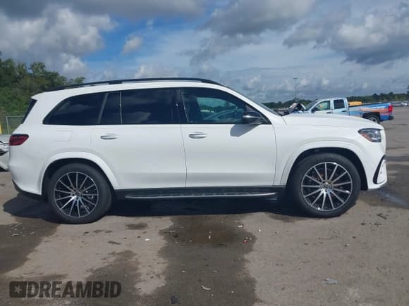 ✅ 2025 Mercedes-Benz GLS 580 • VIN: 4JGFF8FE7SB395436 • Lot: 43294642. Listed on IAAI with 833 mi. Free auction sales archive from the USA and detailed vehicle history report at DreamBid. Image 13.