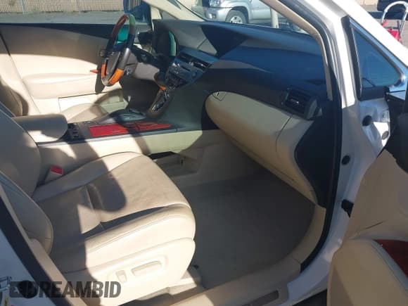 ✅ 2012 Lexus RX 350 • VIN: 2T2BK1BA5CC153333 • Lot: 43504920. Listed on IAAI with 157,112 mi. Free auction sales archive from the USA and detailed vehicle history report at DreamBid. Image 5.