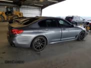 ✅ 2019 BMW 5 Series M550i xDrive • VIN: WBAJB9C5XKB288432 • Lot: 92258165. Wystawiony na Copart z przebiegiem 68 070 mil. Bezpłatny archiwum sprzedaży aukcyjnych z USA i szczegółowy raport historii pojazdu na DreamBid. Zdjęcie 3.