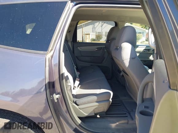 ✅ 2014 Chevrolet Traverse LS • VIN: 1GNKVFKD2EJ213392 • Лот: 43156876. Опубликован ранее на IAAI с пробегом 106 567 миль. Бесплатный доступ к архиву аукционных продаж из США и подробный отчёт об истории автомобиля на DreamBid. Изображение 8.