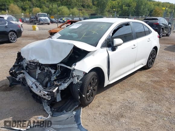 ✅ 2024 Toyota Corolla LE • VIN: JTDB4MEE8R3019397 • Lot: 43206910. Wystawiony na IAAI z przebiegiem 67 117 mil. Bezpłatny archiwum sprzedaży aukcyjnych z USA i szczegółowy raport historii pojazdu na DreamBid. Zdjęcie 16.