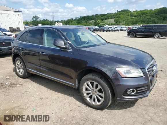 ✅ 2015 Audi Q5 Premium • VIN: WA1CFAFP1FA008045 • Lot: 61505715. Wystawiony na Copart z przebiegiem 127 413 mil. Bezpłatny archiwum sprzedaży aukcyjnych z USA i szczegółowy raport historii pojazdu na DreamBid. Zdjęcie 4.