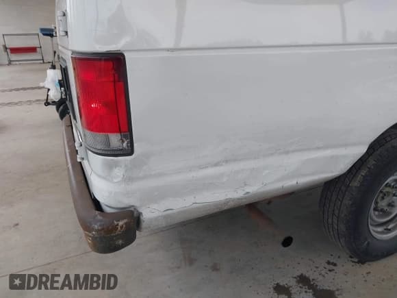 ✅ 2014 Ford Econoline Cargo Commercial • VIN: 1FTNS2EW6EDA03445 • Lot: 41973556. Listed on IAAI with 231,391 mi. Free auction sales archive from the USA and detailed vehicle history report at DreamBid. Image 6.