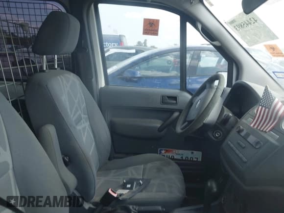 ✅ 2012 Ford Transit Connect XL • VIN: NM0LS6ANXCT101521 • Lot: 42445893. Wystawiony na IAAI z przebiegiem 252 510 mil. Bezpłatny archiwum sprzedaży aukcyjnych z USA i szczegółowy raport historii pojazdu na DreamBid. Zdjęcie 5.