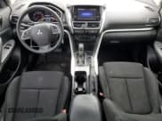 ✅ 2019 Mitsubishi Eclipse Cross ES • VIN: JA4AS3AA6KZ014548 • Lot: 70643515. Wystawiony na Copart z przebiegiem 118 726 mil. Bezpłatny archiwum sprzedaży aukcyjnych z USA i szczegółowy raport historii pojazdu na DreamBid. Zdjęcie 8.