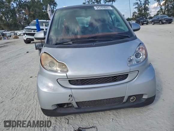 ✅ 2008 Smart fortwo Pure • VIN: WMEEJ31X88K143361 • Lot: 94289065. Listed on Copart with 77,765 mi. Free auction sales archive from the USA and detailed vehicle history report at DreamBid. Image 5.