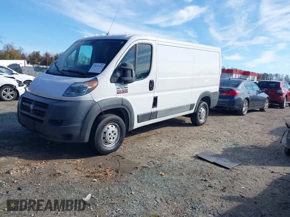 ✅ 2015 Ram ProMaster Cargo • VIN: 3C6TRVAG0FE512201 • Lot: 43690751. Wystawiony na IAAI z przebiegiem 62 836 mil. Bezpłatny archiwum sprzedaży aukcyjnych z USA i szczegółowy raport historii pojazdu na DreamBid. Zdjęcie 18.