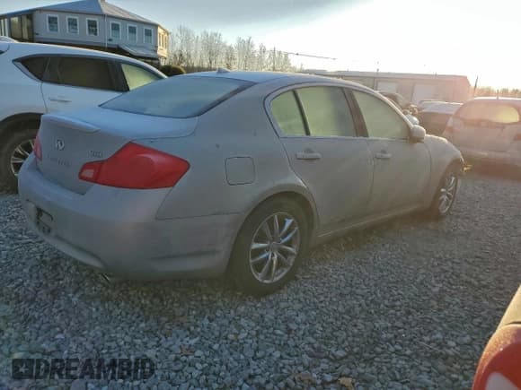 ✅ 2008 Infiniti G35 x • VIN: JNKBV61F88M254297 • Lot: 93972375. Listed on Copart with 173,450 mi. Free auction sales archive from the USA and detailed vehicle history report at DreamBid. Image 3.