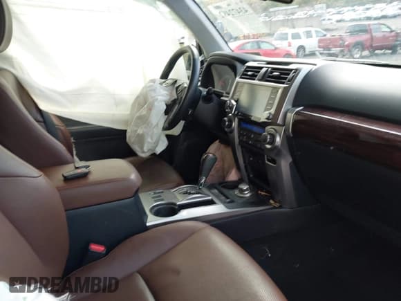 ✅ 2024 Toyota 4Runner Limited • VIN: JTEKU5JR3R6250281 • Лот: 43472482. Опубликован ранее на IAAI с пробегом 22 285 миль. Бесплатный доступ к архиву аукционных продаж из США и подробный отчёт об истории автомобиля на DreamBid. Изображение 5.