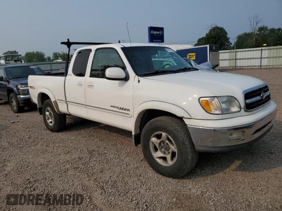 ✅ 2000 Toyota Tundra Limited • VIN: 5TBBT4812YS026024 • Lot: 67622075. Wystawiony na Copart z przebiegiem 215 955 mil. Bezpłatny archiwum sprzedaży aukcyjnych z USA i szczegółowy raport historii pojazdu na DreamBid. Zdjęcie 4.